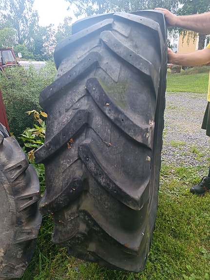 Traktorin rengas Michelin 16.9R 34