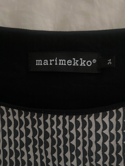 MARIMEKKO MEKKO 34 musta/valkoinen
