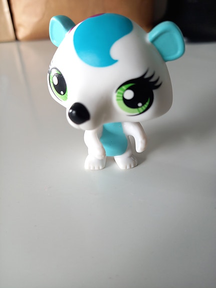 LPS seisova jääkarhu