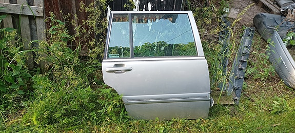 Volvo 960/s90/940 oikea takaovi