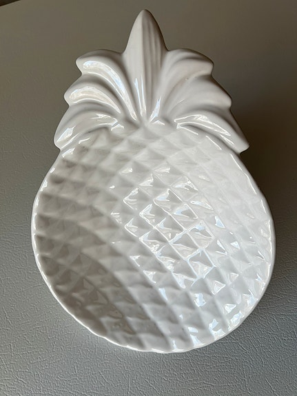 Ananas tarjoiluvati