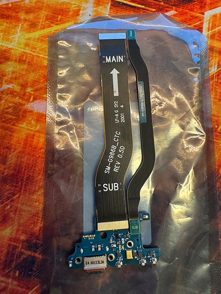 Samsung Galaxy S20 Plus Latausliitin