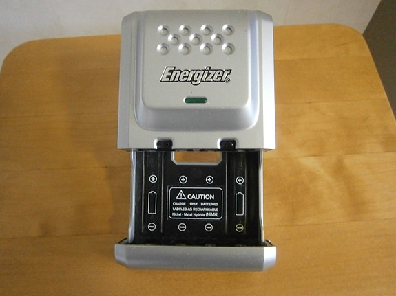 Paristolaturi Energizer