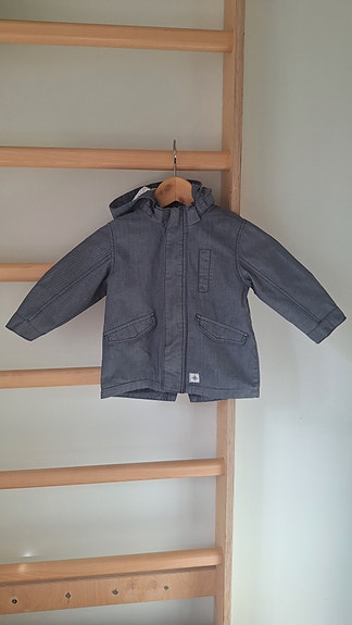 Sininen H&M-välikausitakki, 92