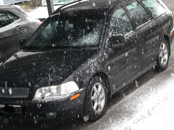 Volvo V40 S40 vm. 2003 kuskin (nahka)penkki wanted
