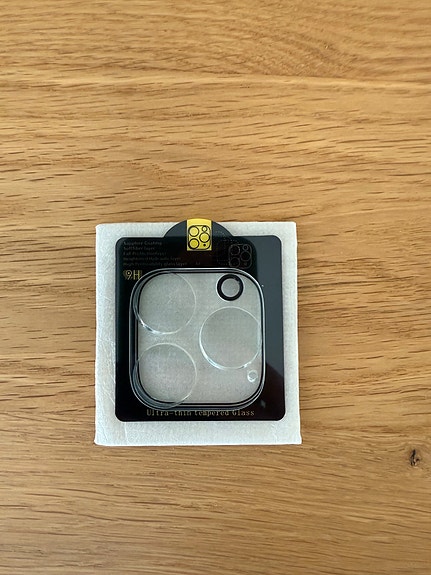 IPhone 14 Pro kameran suoja