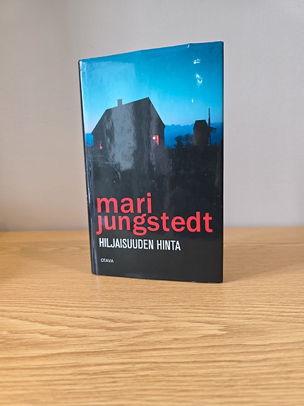Mari Jungstedt Hiljaisuuden hinta kirja kovakantinen