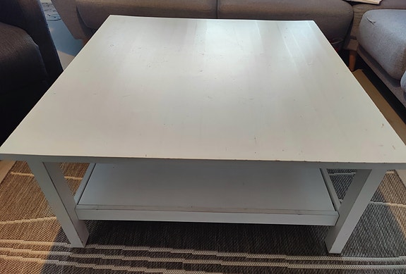 Hemnes sohvapöytä
