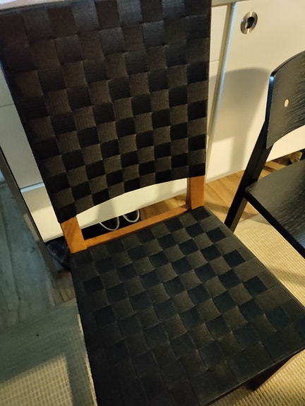Ikea tuolit kolme paria, pinnatuoli ja baarijakkara