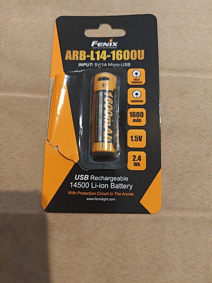Fenix 14500 usb ladattava akku