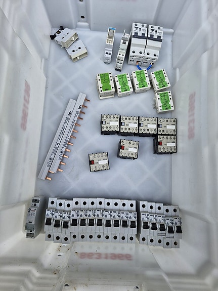 Product image 1 of 9