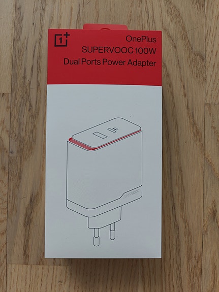 One plus power adapter UUSI