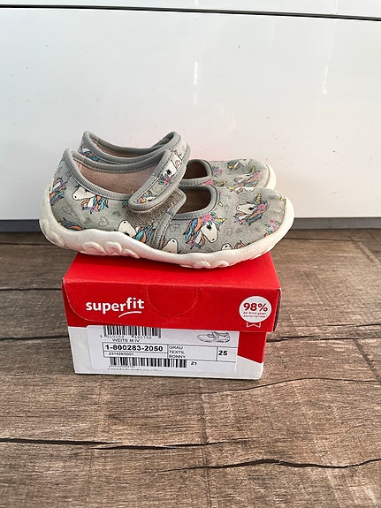 Superfit kangaskengät koko 25