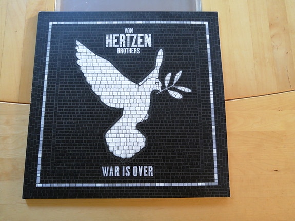Von Hertzen Brothers: War is over 2LP