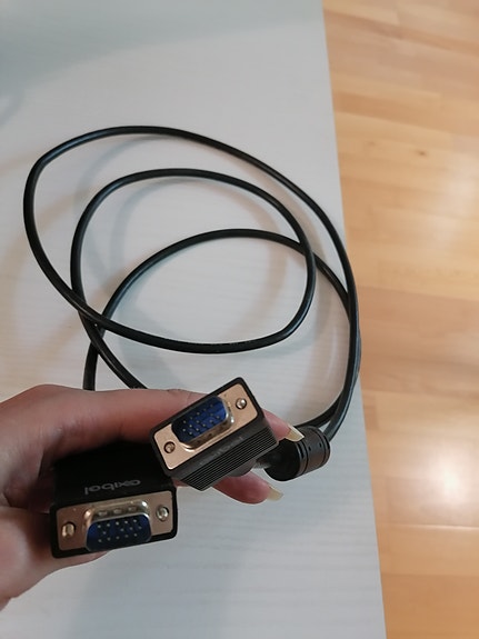 Monitorikaapeli VGA-liitäntä