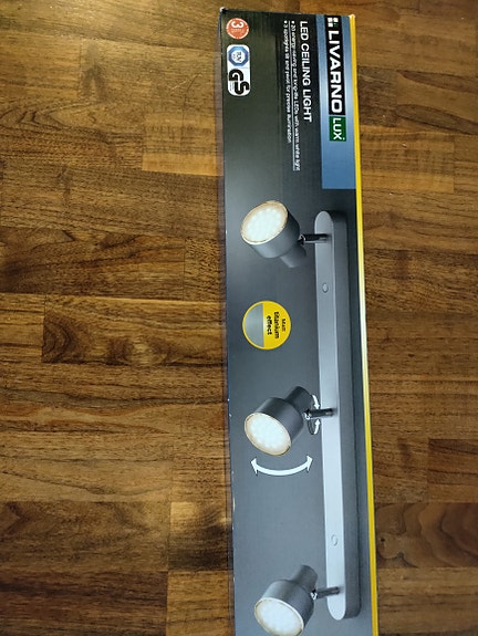 Led-kattovalaisin