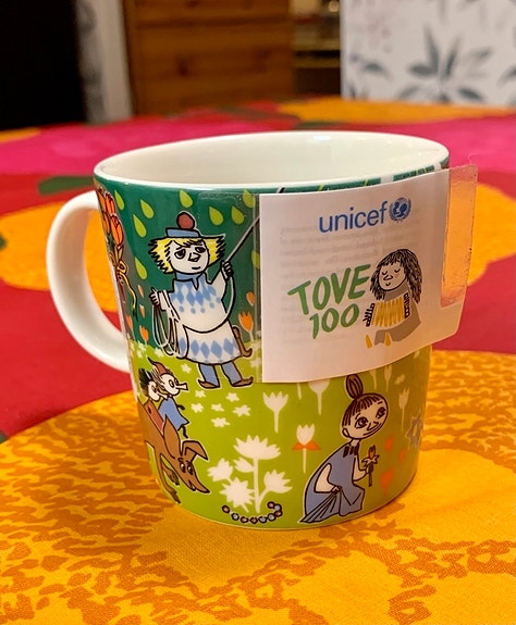 Uusi tarrallinen Tove 100v Muumimuki