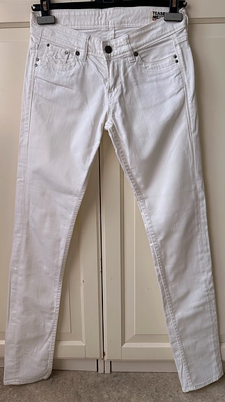 Mexx farkut, koko 26.