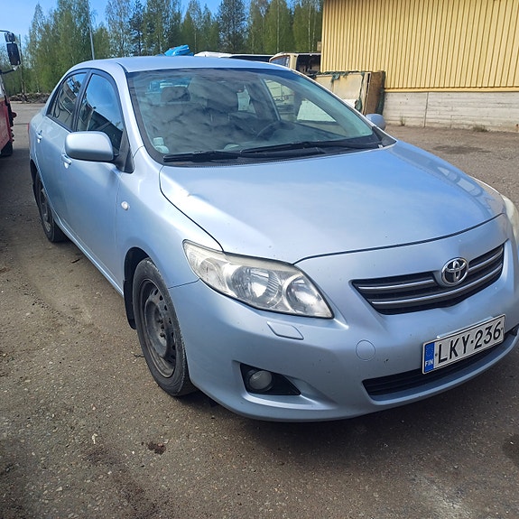 Toyota corolla 2007 1.6 varaosina
