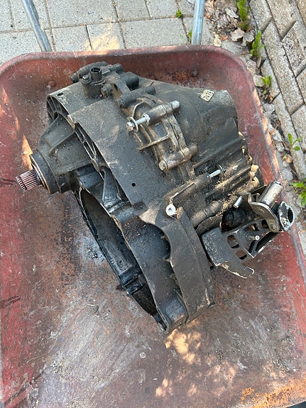 Volkswagen Transporter T5 6 vaihteinen manuaalivaihteisto