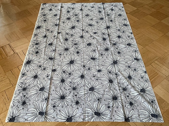 Fin-Helen by E Helenius Onnenkukka verho / kangas 135x200 cm