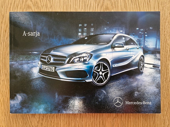 Mercedes-Benz A -esite 2012