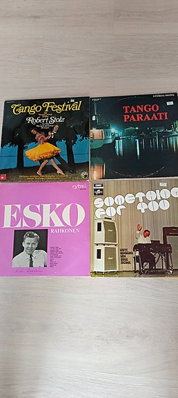LP levyt vinyyliä