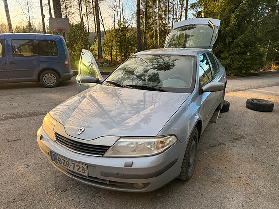 Renault Laguna II puskuri