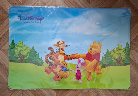 Disney Winnie the Pooh kirjoitusalusta