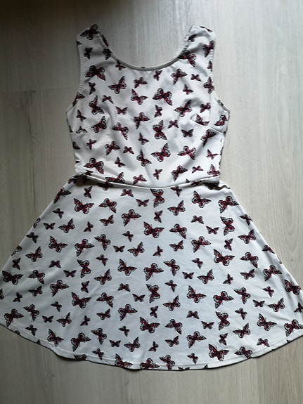 Fb Sister perhosmekko S (M)