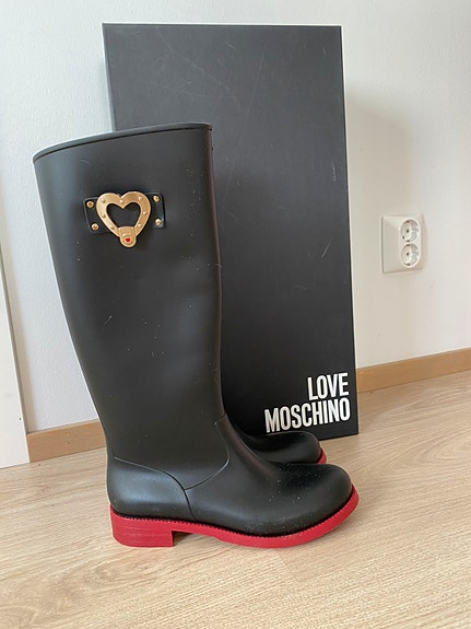 Love Moschino kumisappaat koko 37