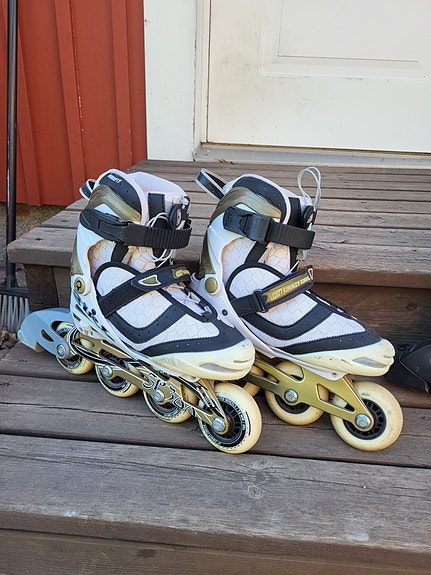 Rullaluistimet 33 36 Myydään Tori