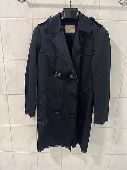 Lanvin tummansininen takki paksua silkkiä