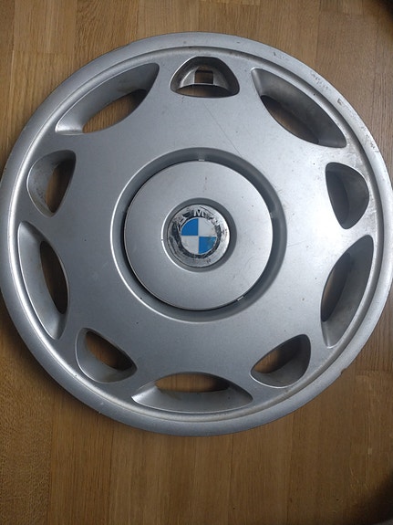 BMW 15" pölykapseli