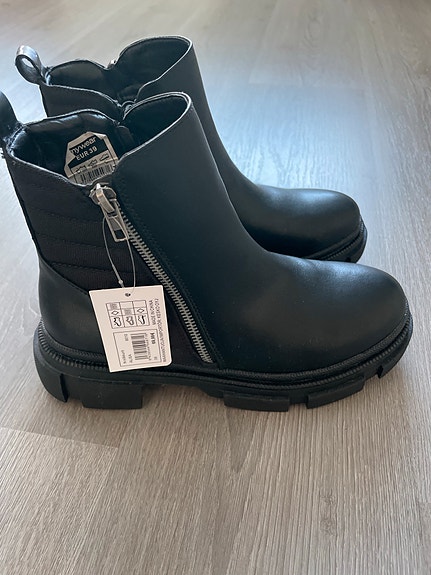 Uudet kengät 39