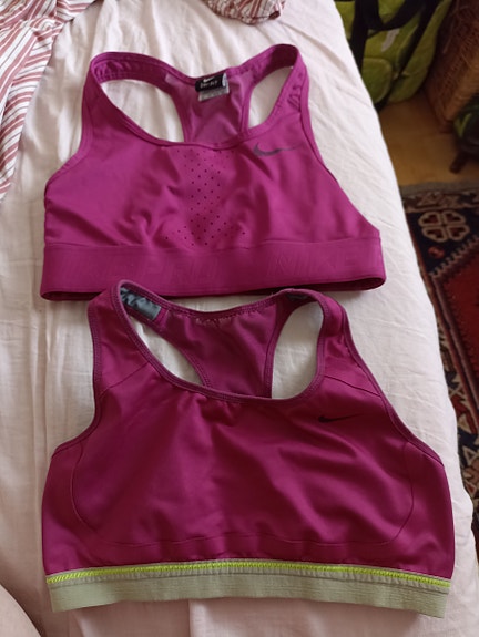 Urheilutopit, Nike, Pamos, koko XS/S