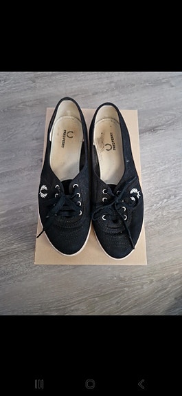 Fred perry tennarit