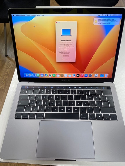 APPLE MacBook Pro (13-tuumainen, 2017, Touch Bar i5/8GB/256GB SSD/MacOS Ventura