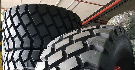 pyöräkuormaajan renkaat 750/65R25 BKT EARTHMAX SR 35 190B /201A2
