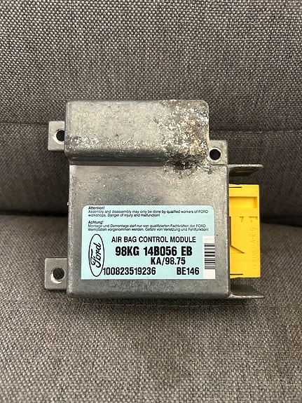 Ford KA airbag ohjainyksikkö