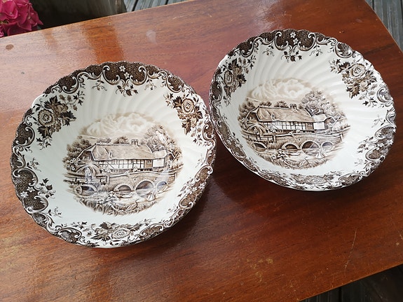 Vintage Johnson brothers lautaset 2kpl