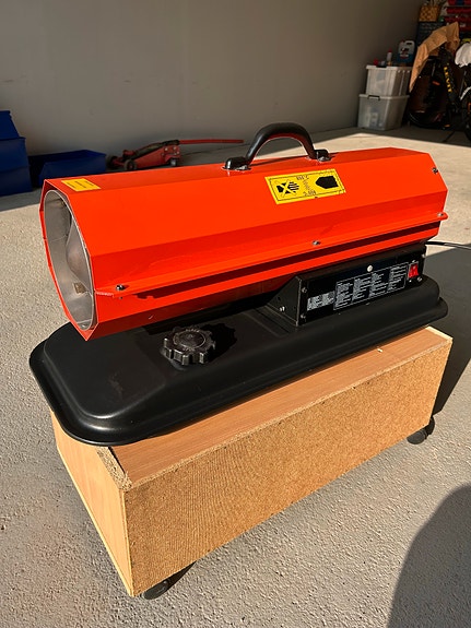 IKH XK15A hallilämmitin