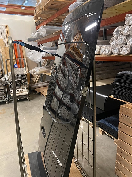 Product image 1 of 8