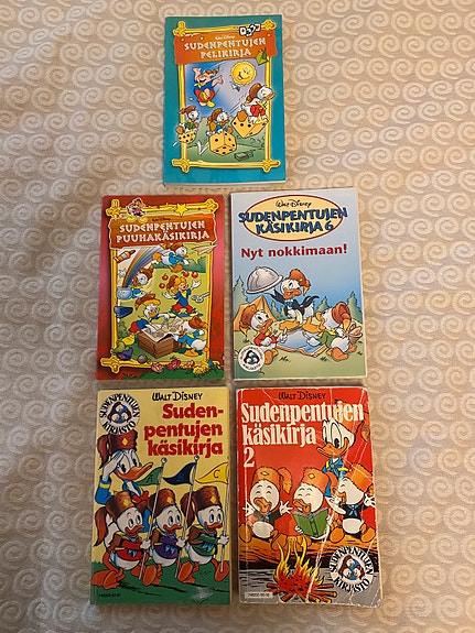 Sudenpentujen käsikirjoja