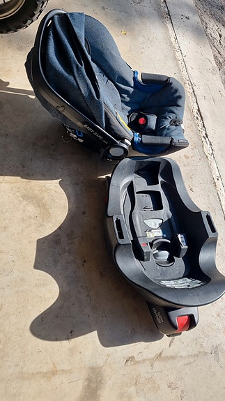 Baby Safe 2 i-Size ja isofix telakka