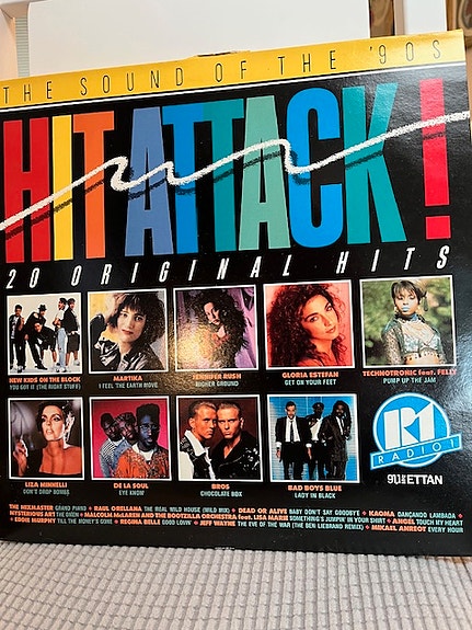 Tupla LP The Sound of The 90’s HIT ATTACK! 20 original hits vinyyli