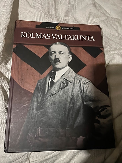 Kolmas valtakunta kirja