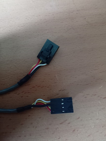 Datakaapeli 4pin