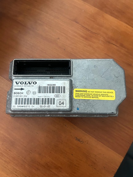 Volvo airbag ohjainyksikkö