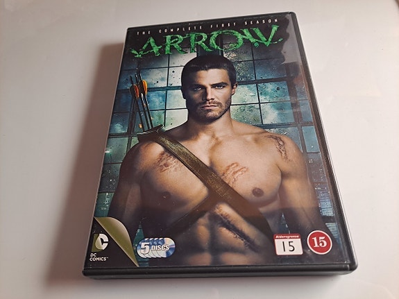 Arrow - Kausi 1 (5 disc) (DVD)